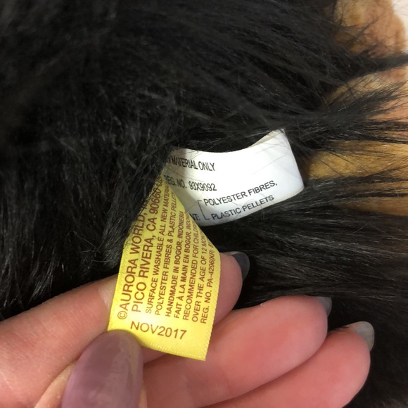 Miyoni by Aurora Life Like Yorkshire Terrier Laying Plush Stuffed Animal 2017 - Picture 4 of 6